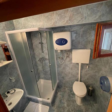 Apartment Victoria Stara Baška Esterno foto