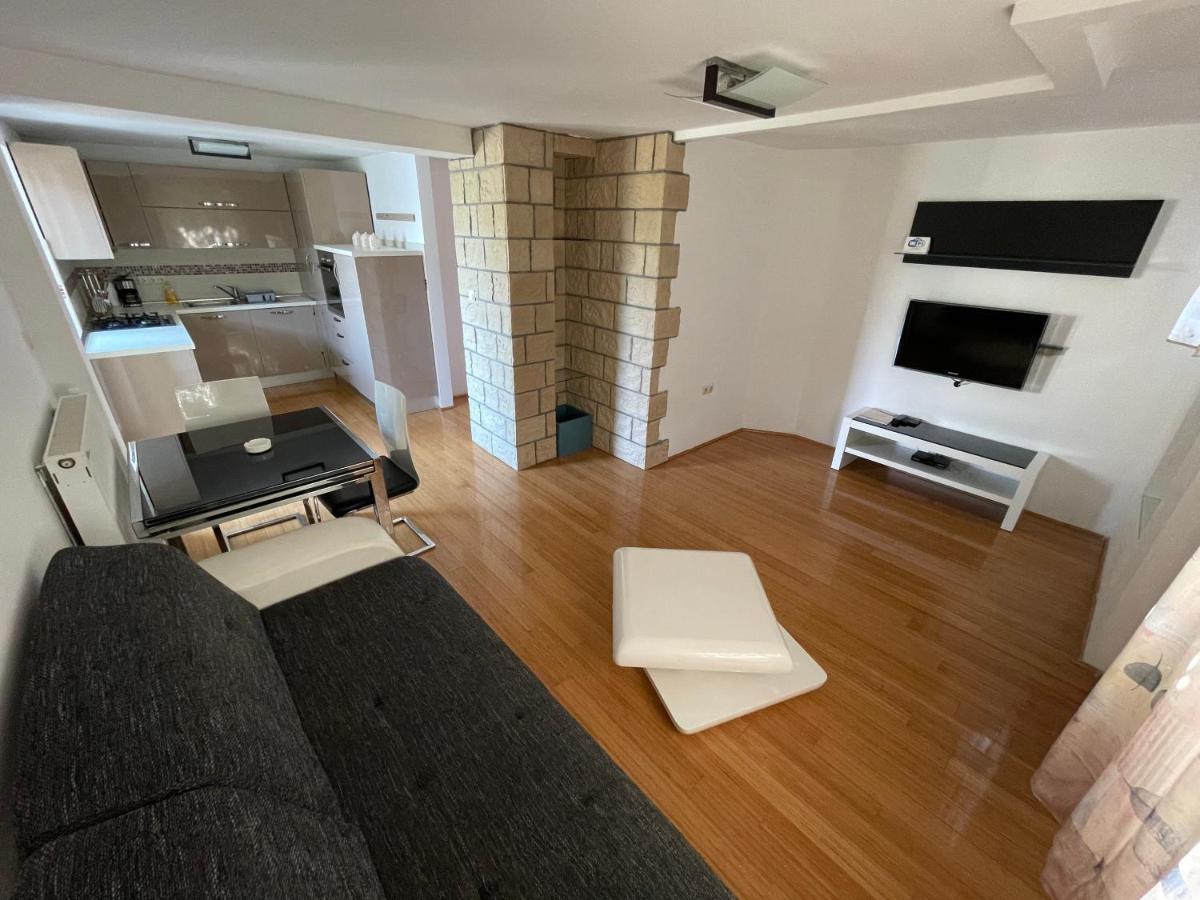Apartment Victoria Stara Baška Esterno foto