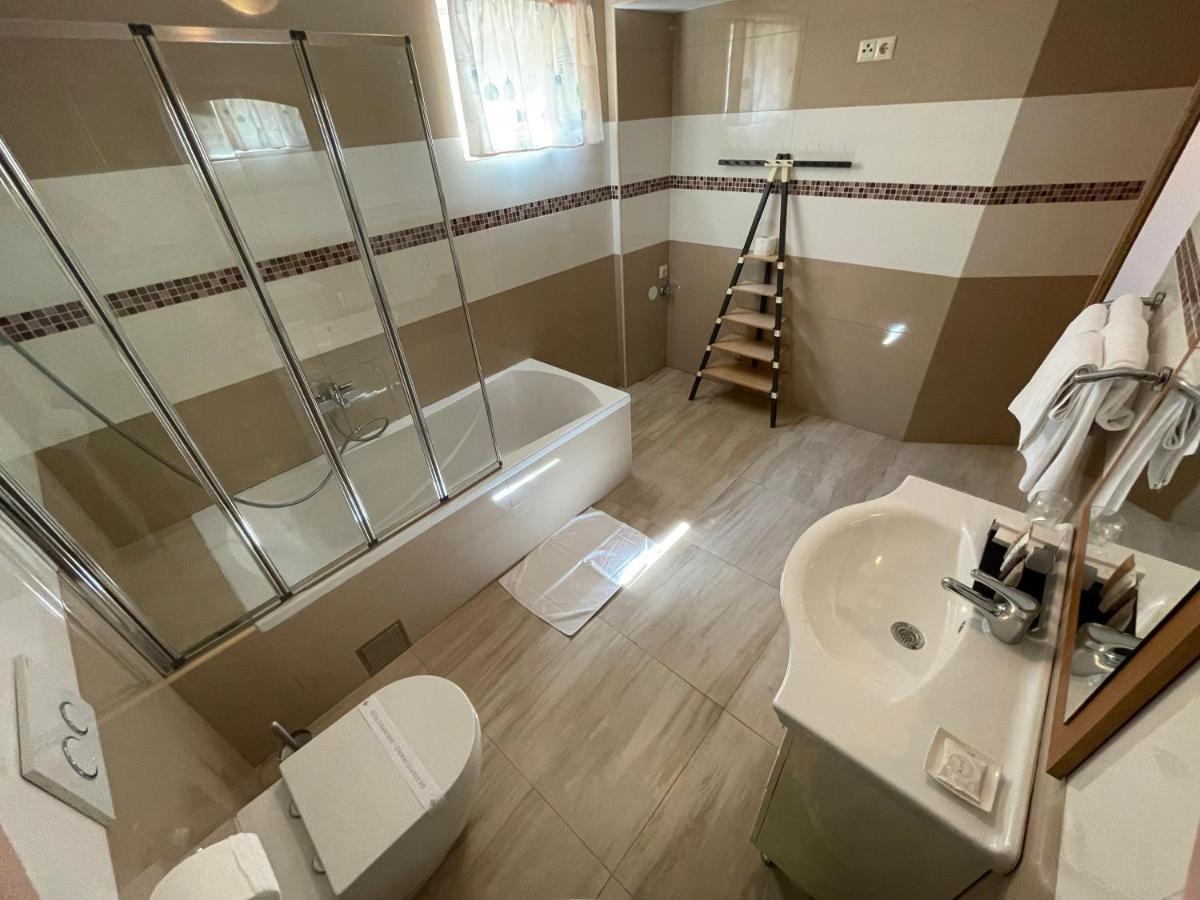 Apartment Victoria Stara Baška Esterno foto