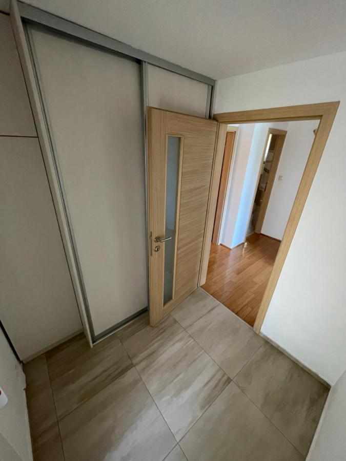 Apartment Victoria Stara Baška Esterno foto