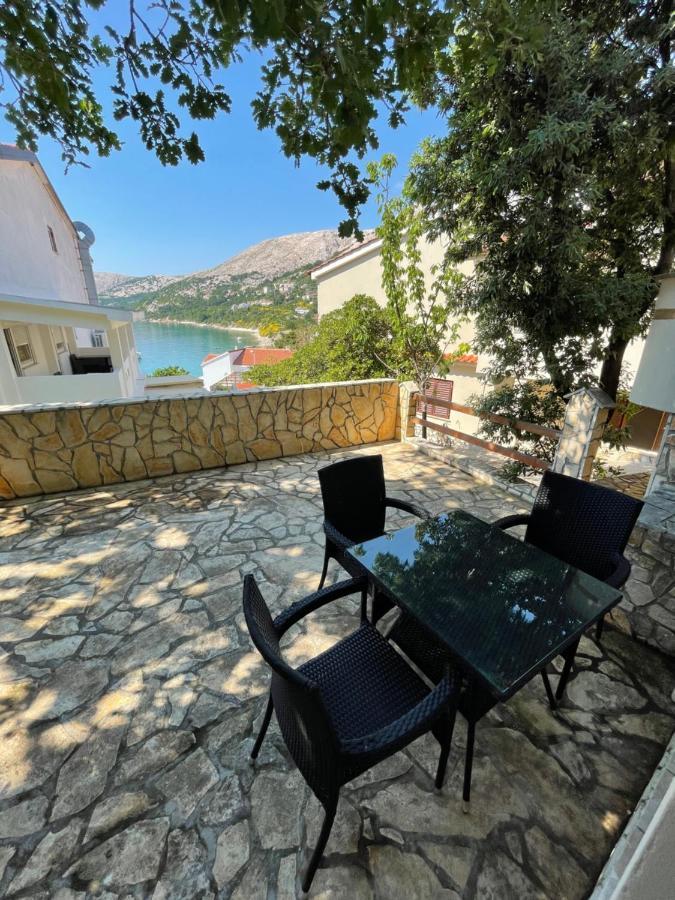 Apartment Victoria Stara Baška Esterno foto