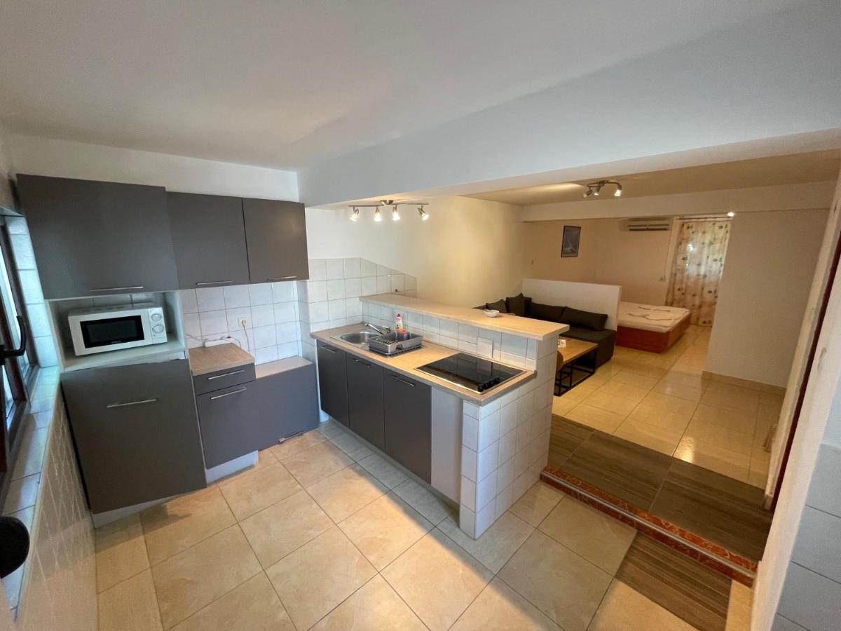 Apartment Victoria Stara Baška Esterno foto