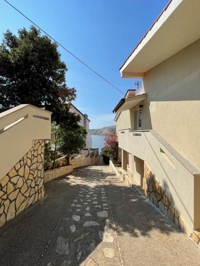Apartment Victoria Stara Baška Esterno foto