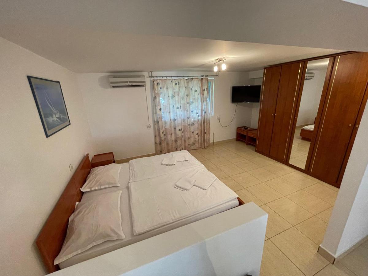 Apartment Victoria Stara Baška Esterno foto